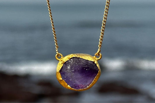 Who Should Wear Amethyst? A Complete Guide to Amethyst Suitability and Benefits