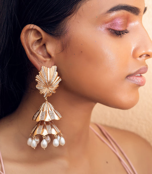 Shell Tale Earrings